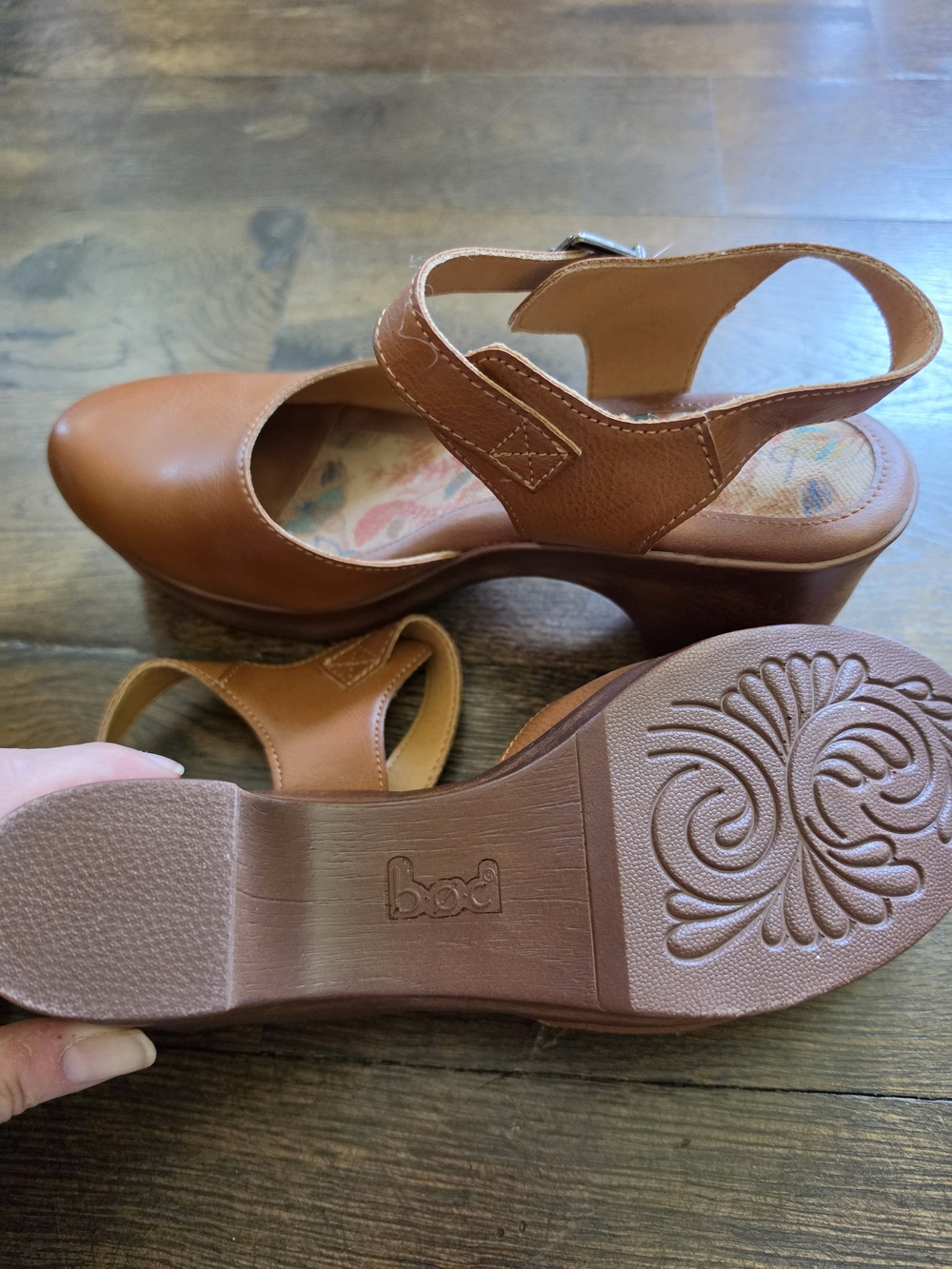boc Tan Closed-Toe Clog Mules with Ankle Strap - Picture 4 of 6